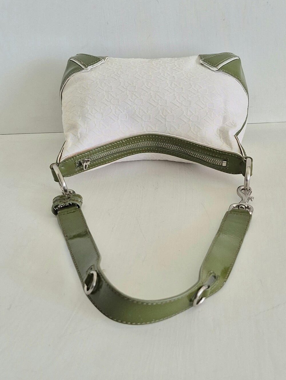 DKNY White Jacquard Canvas and Avocado Green Patent Leatger Mediun Hobo Bag - Picture 7 of 12